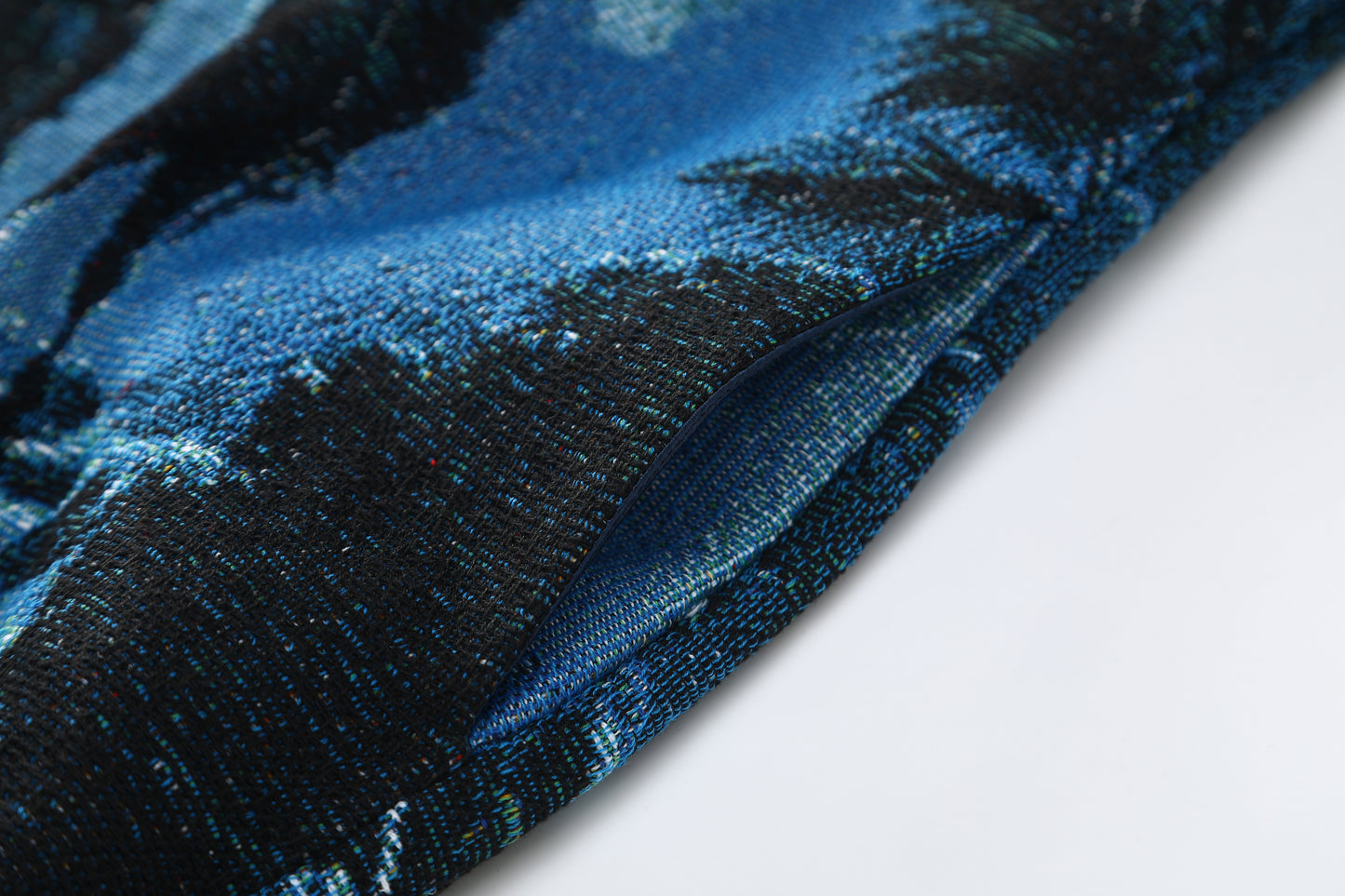 "THREE WISE MEN" TAPESTRY JACQUARD FABRIC PULLOVER HOODIE