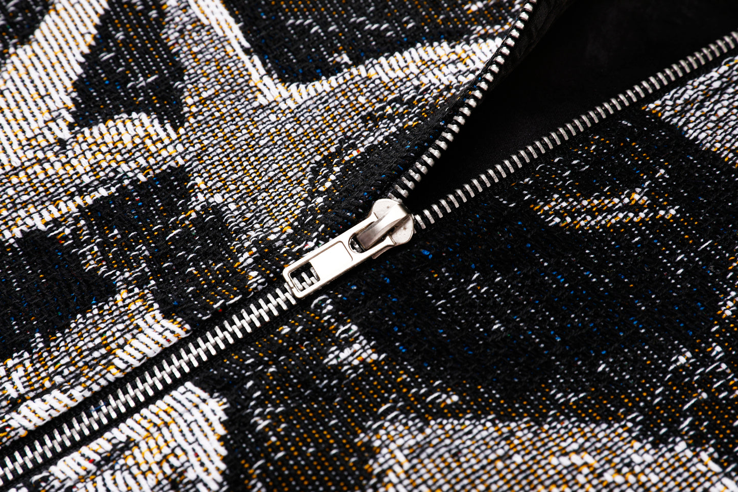 "SKULL OF A SKELETON WITH A BURNING CIGARETTE" TAPESTRY JACQUARD FABRIC ZIP-UP SHIRT